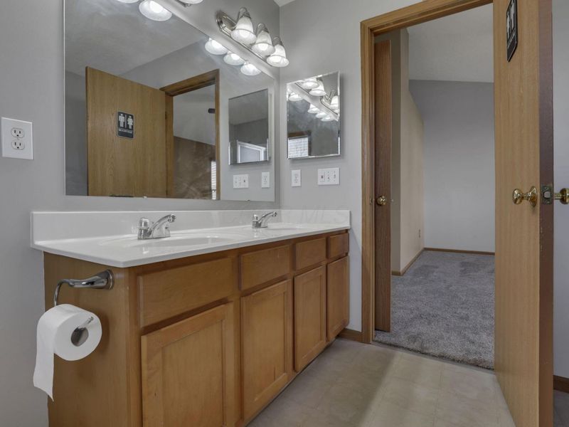 8366 Ashlynd Place , Reynoldsburg, OH 43068 Photo 30