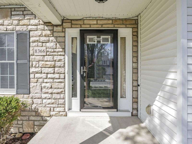 8366 Ashlynd Place , Reynoldsburg, OH 43068 Photo 4