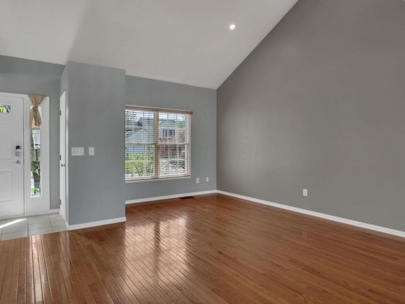 8366 Ashlynd Place , Reynoldsburg, OH 43068 Photo 7