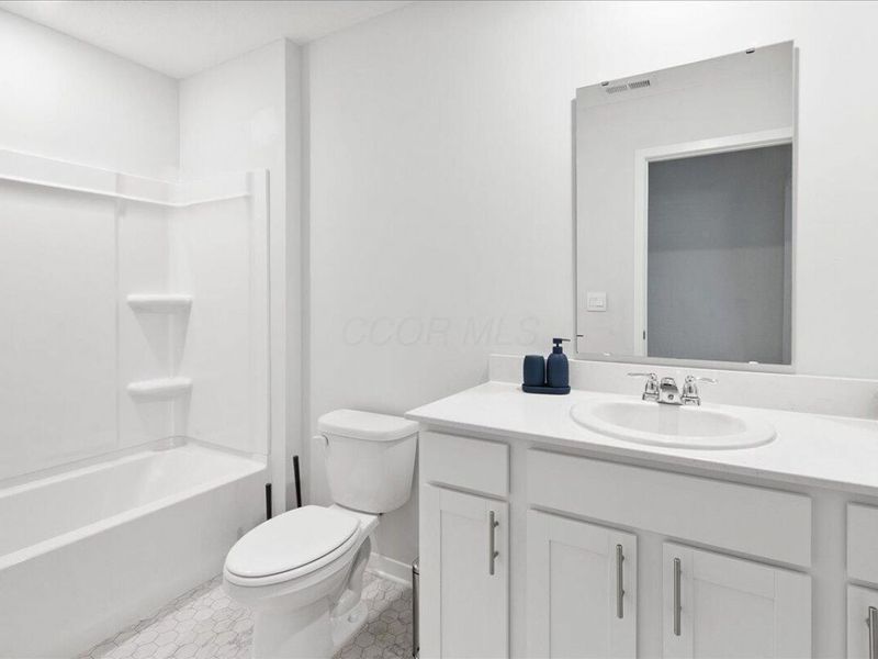 4949 Sanford Grv Place , Canal Winchester, OH 43110 Photo 18