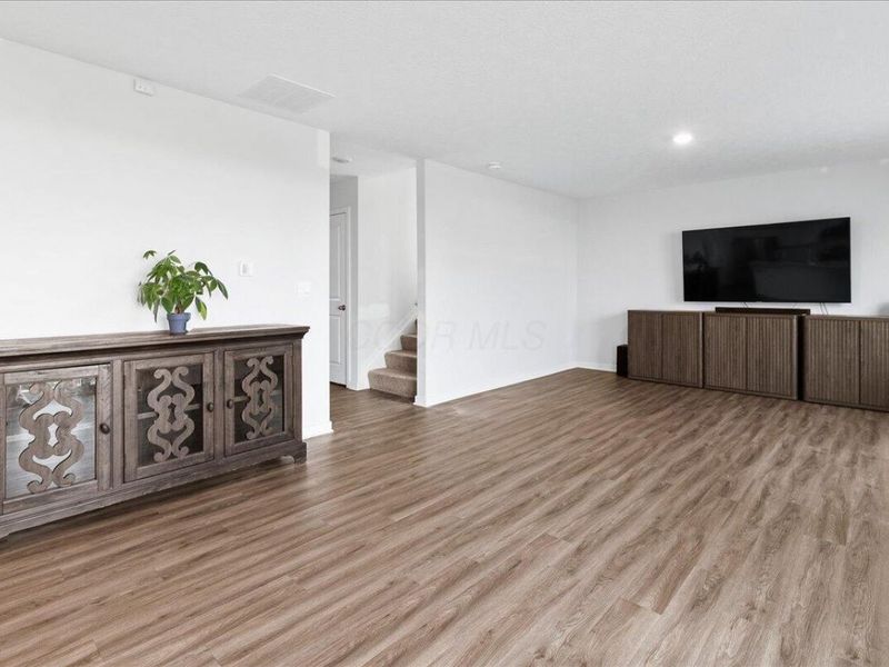 4949 Sanford Grv Place , Canal Winchester, OH 43110 Photo 3