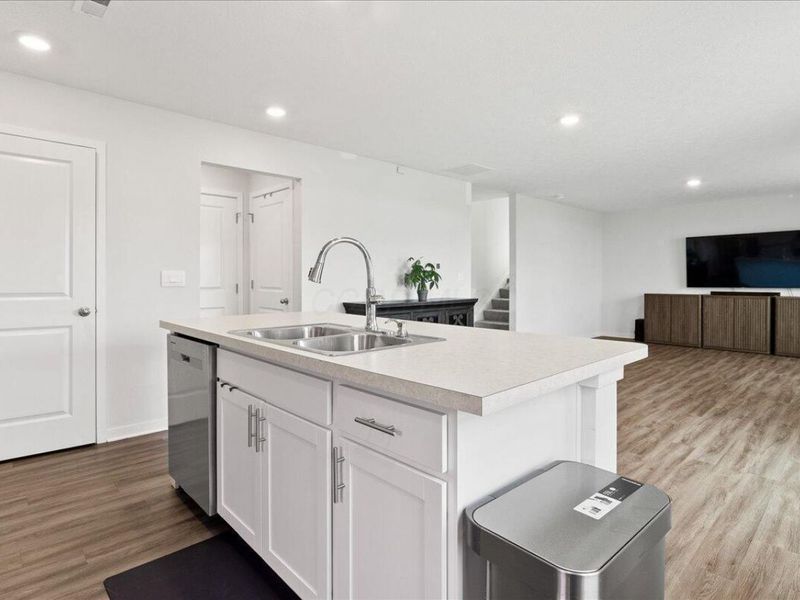 4949 Sanford Grv Place , Canal Winchester, OH 43110 Photo 8