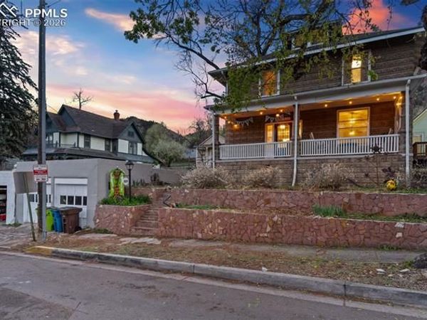 819 Duclo Avenue, Manitou Springs, CO 80829