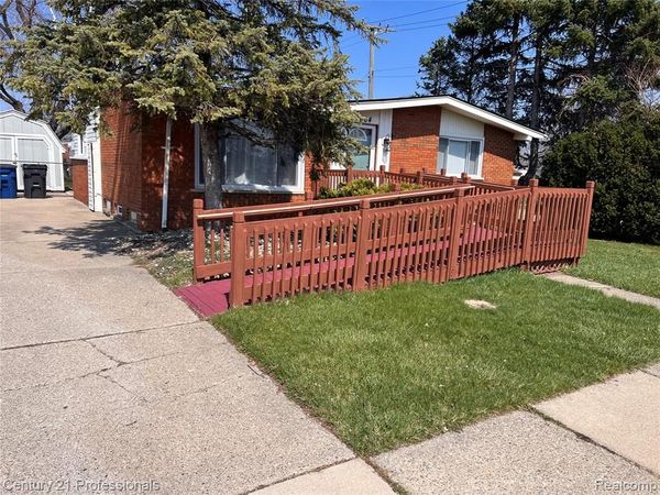 30604 Ann Arbor Trail, Westland, MI 48185