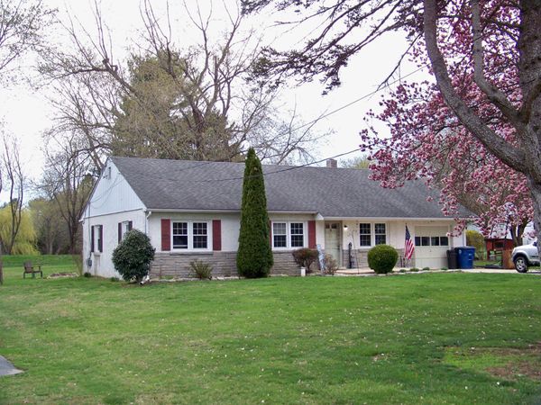 1416 HORSE SHOE PIKE, GLENMOORE, PA 19343