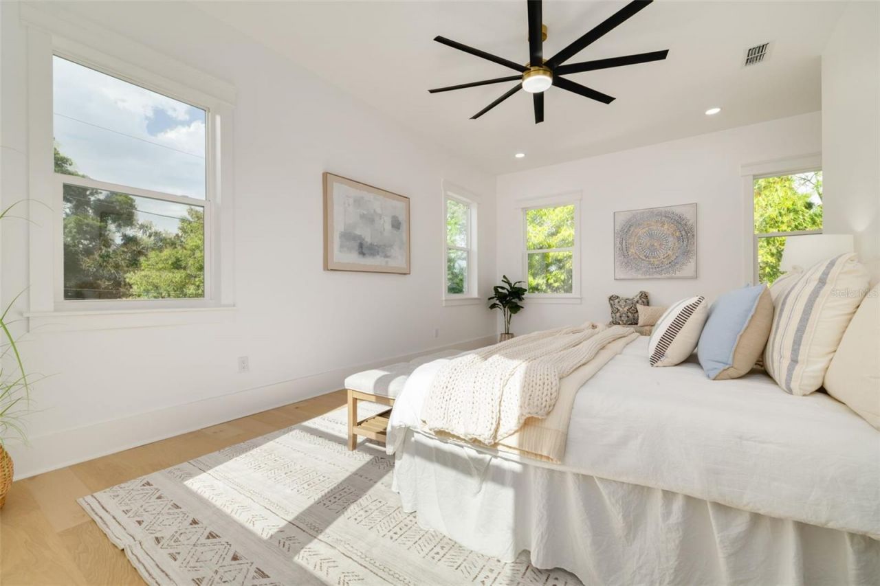 467 34th Avenue N, Saint Petersburg, FL 33704 Photo