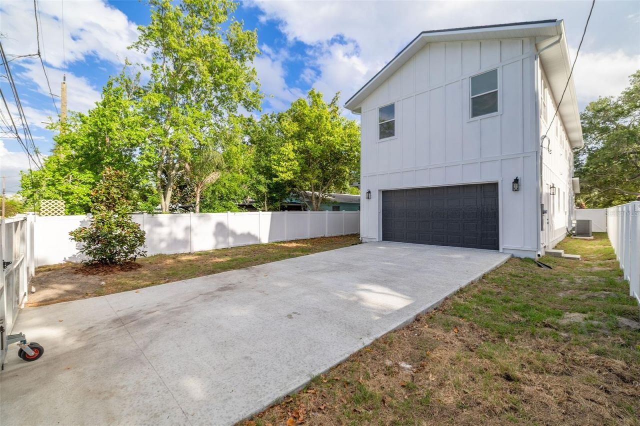 467 34th Avenue N, Saint Petersburg, FL 33704 Photo