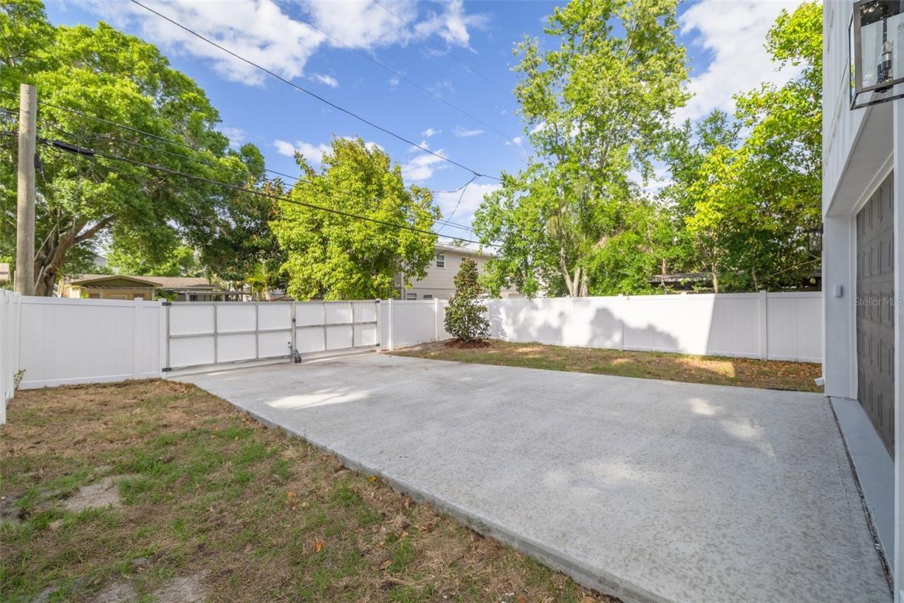 467 34th Avenue N, Saint Petersburg, FL 33704 Photo