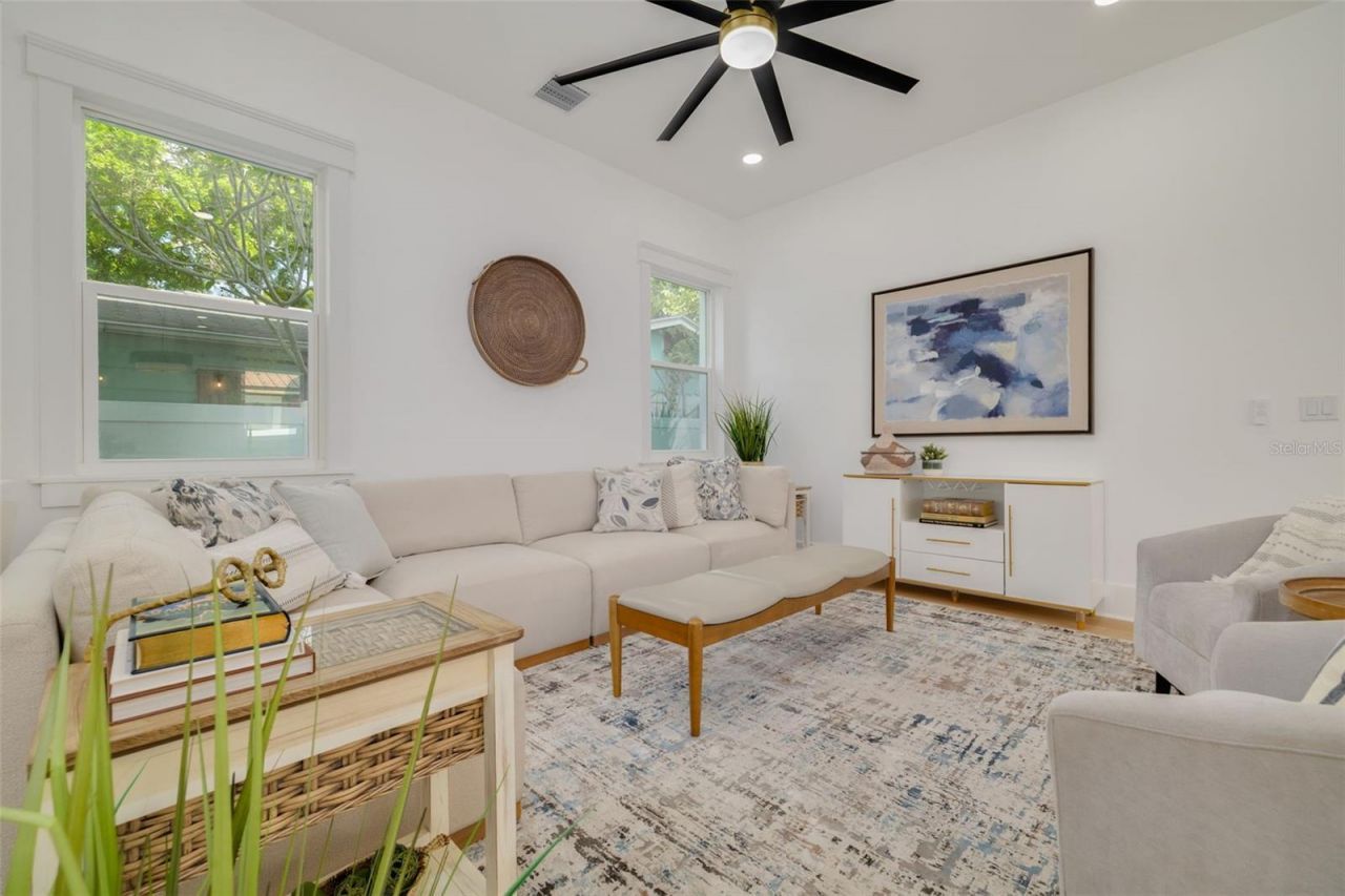 467 34th Avenue N, Saint Petersburg, FL 33704 Photo