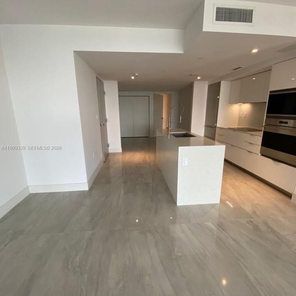 9521 E Bay Harbor Dr , Unit 605, Bay Harbor Islands, FL 33154 Photo