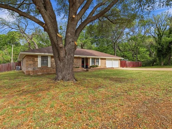 300 Hidden Valley Drive, Aledo, TX 76008