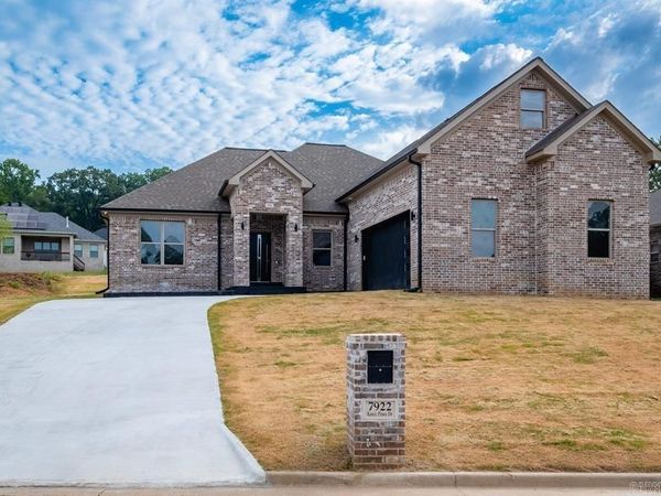 7922 Kanis Pines Drive , Little Rock, AR 72204