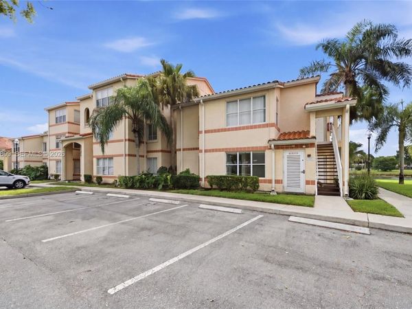 3310 N Pinewalk Dr N , Unit 1817, Margate, FL 33063