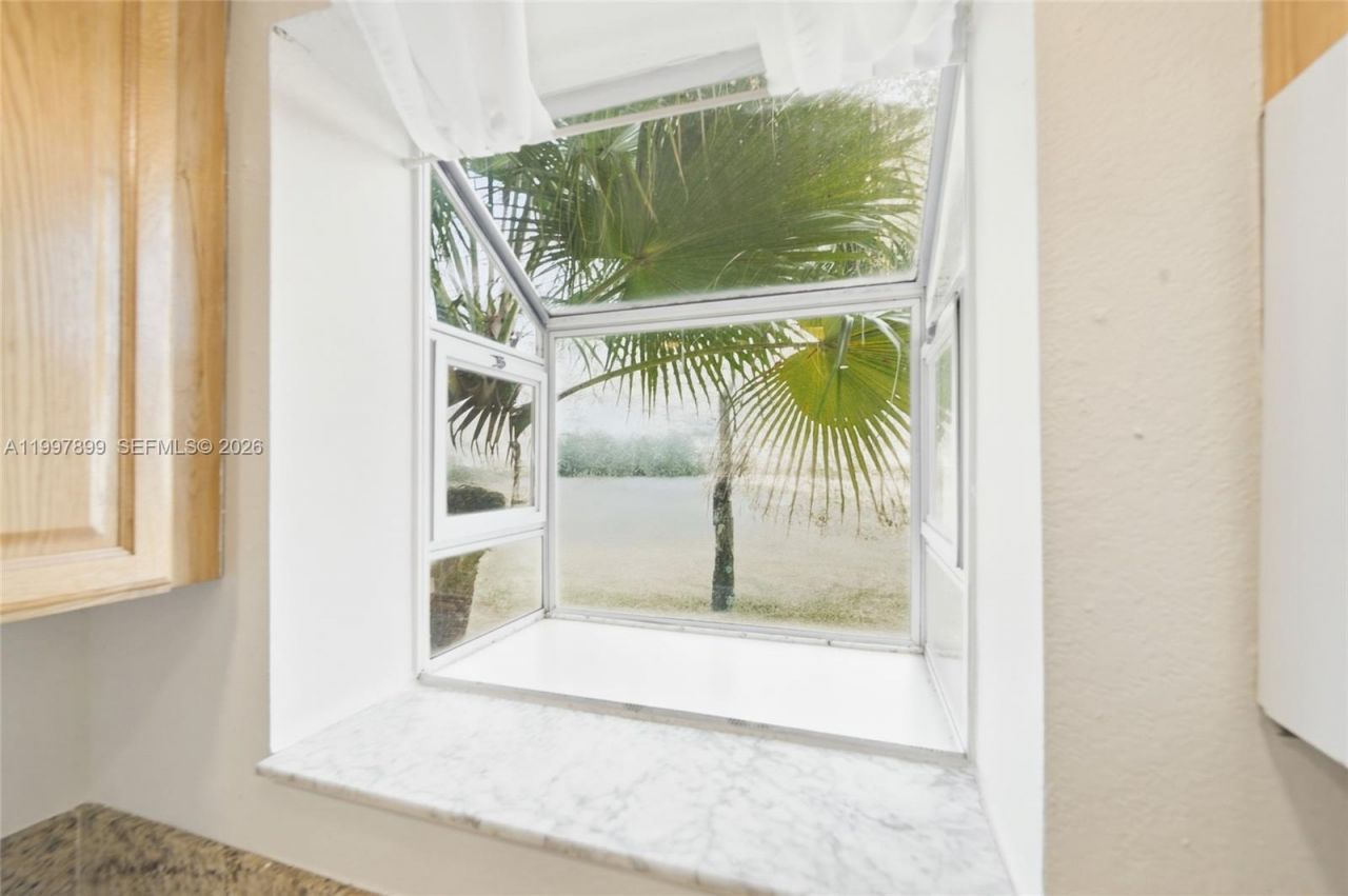 3310 N Pinewalk Dr N, Unit 1817, Margate, FL 33063 Photo