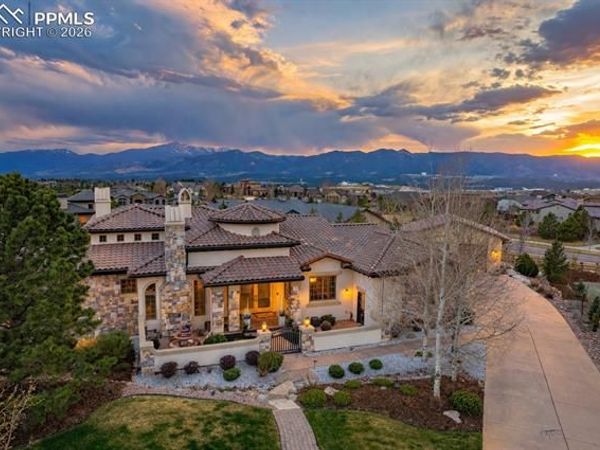 2217 Rainbows End Point, Colorado Springs, CO 80921