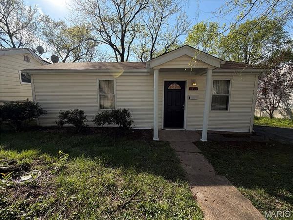 3533 Dixie Drive , St Ann, MO 63074