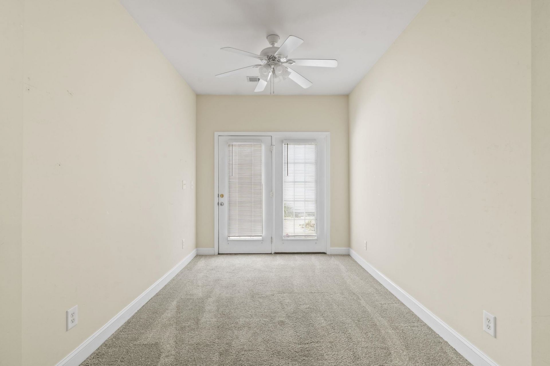 712 Santo Dr.  Photo 32