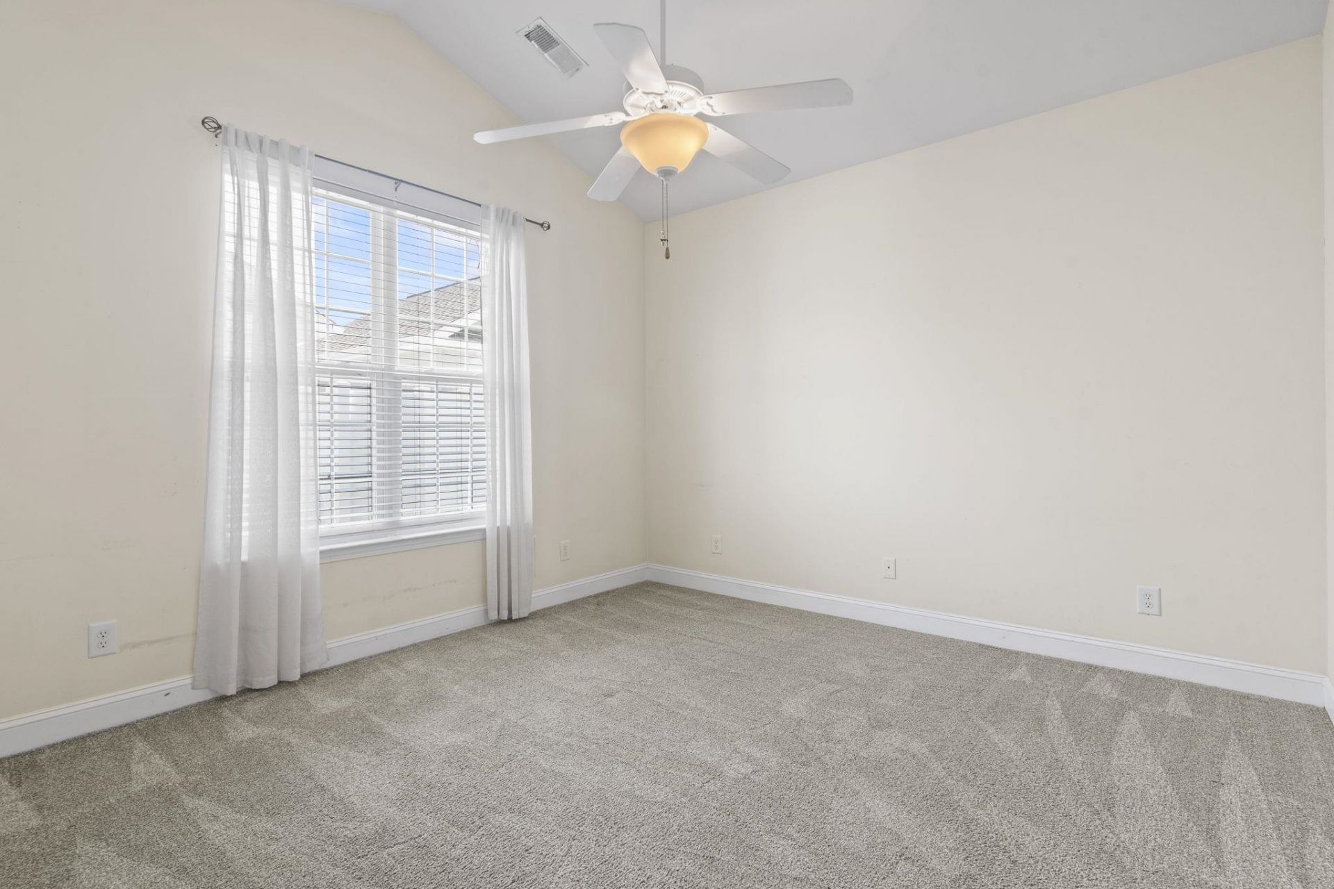 712 Santo Dr.  Photo 36