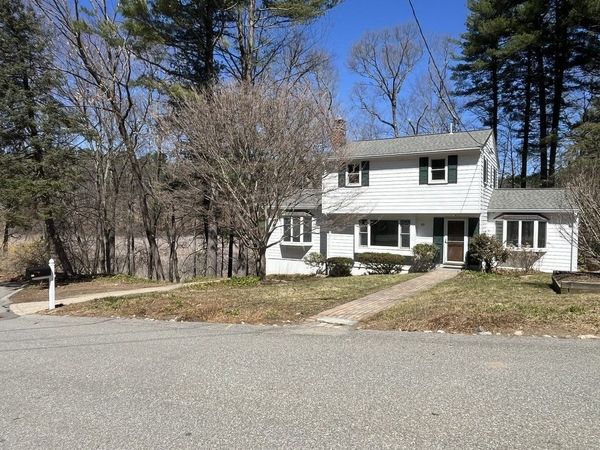 35 Wallace Rd, Wayland, MA 01778
