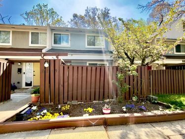 2219 SOUTHGATE SQUARE , RESTON, VA 20191