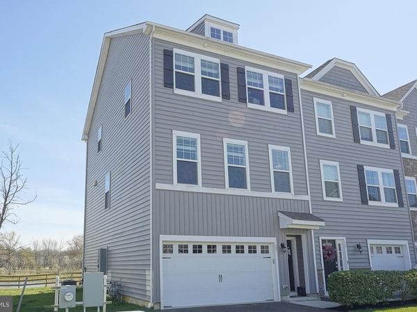 15 TURIN WAY, MOUNT LAUREL, NJ 08054