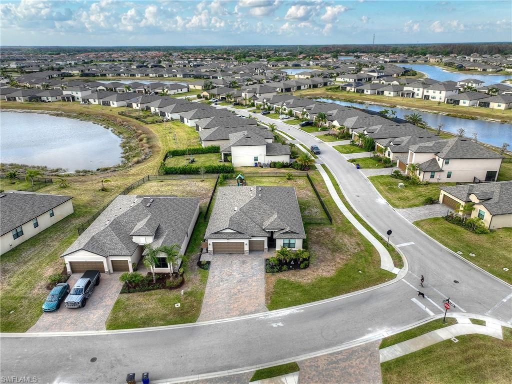 14695 Carva Ln, Lee, FL 33905 Photo