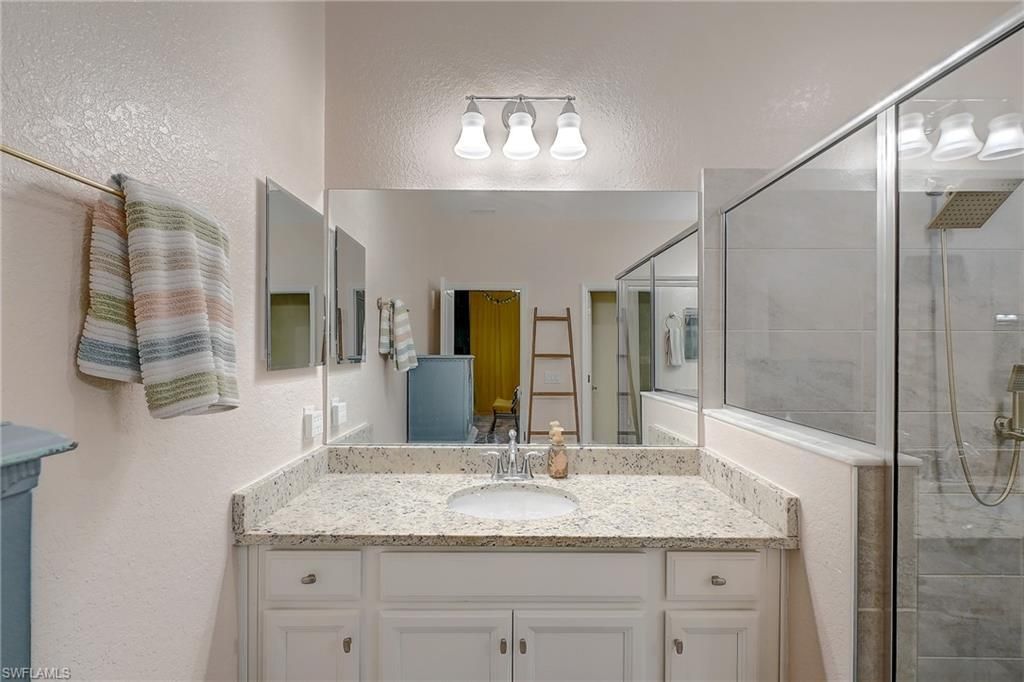 14695 Carva Ln, Lee, FL 33905 Photo