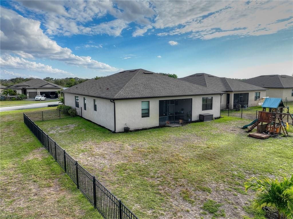 14695 Carva Ln, Lee, FL 33905 Photo