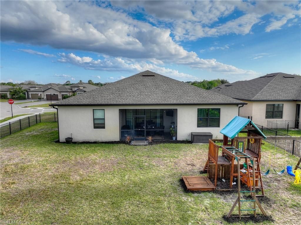 14695 Carva Ln, Lee, FL 33905 Photo