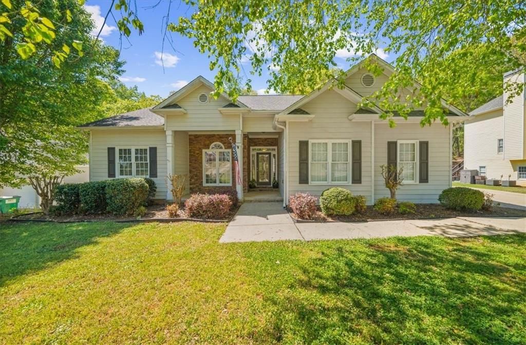 720 Walnut Lane, Woodstock, GA 30188 Main Photo