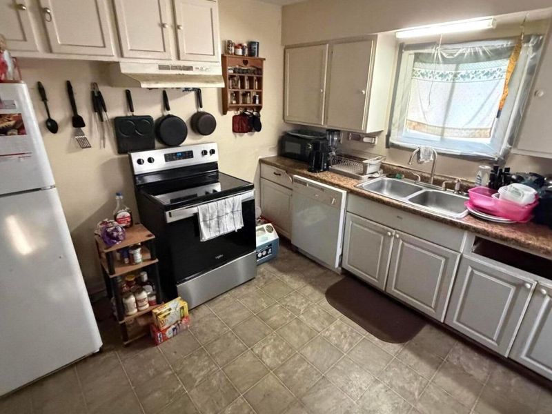 361 N Algonquin Avenue , Columbus, OH 43204 Photo 10