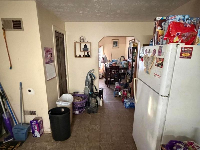 361 N Algonquin Avenue , Columbus, OH 43204 Photo 11