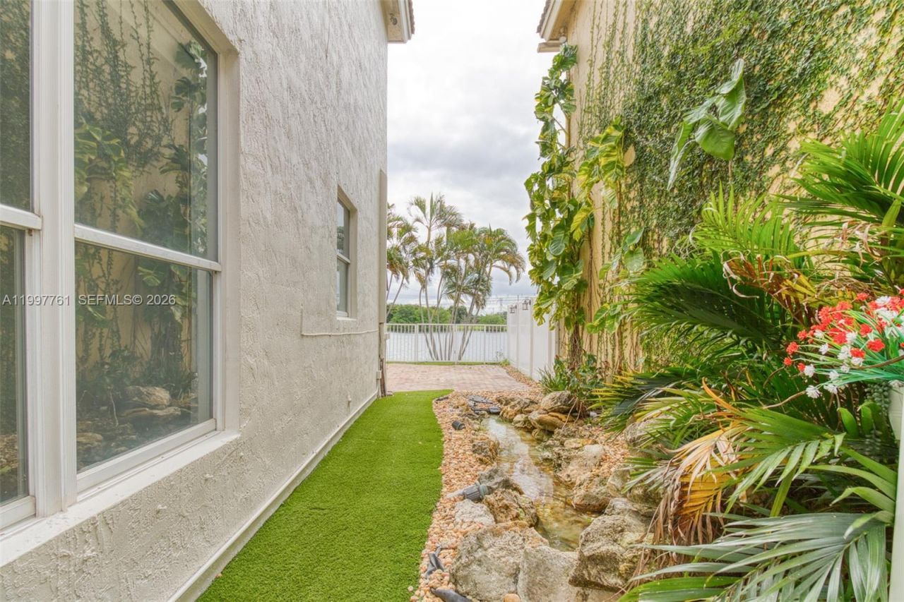 5363 SW 38th Ave, Hollywood, FL 33312 Photo