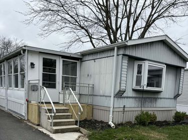 1406 Huntington Drive, Findlay, OH 45840