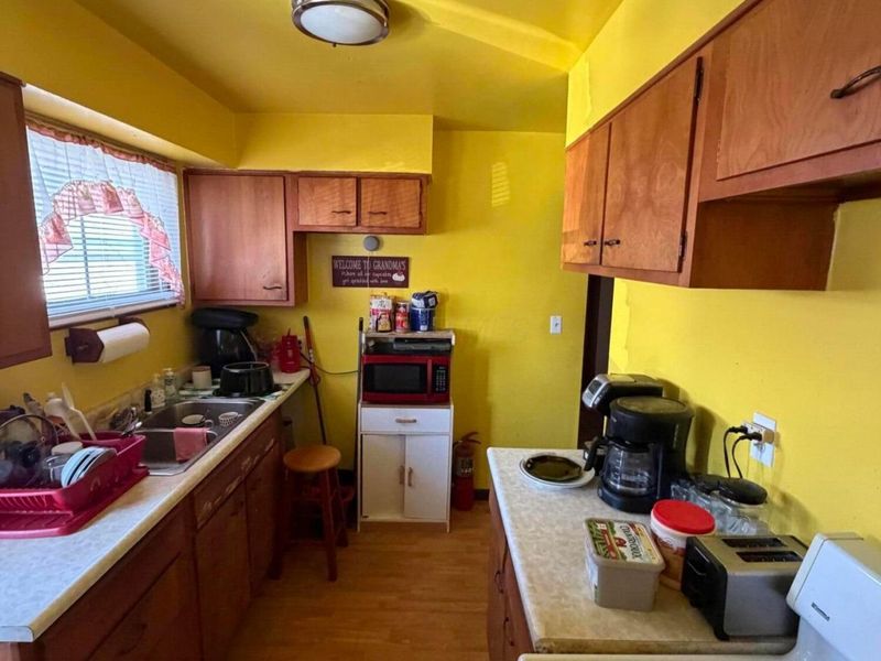 848 E Mithoff Street , Columbus, OH 43206 Photo 12