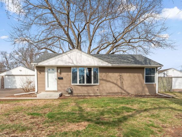 8522 Park Avenue S, Bloomington, MN 55420