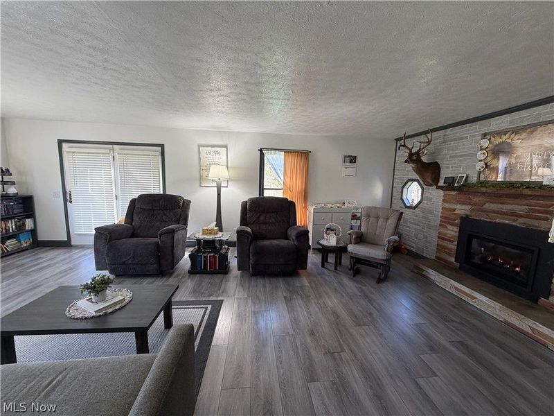 15131 Tavern Road, Burton, OH 44021 Photo 2