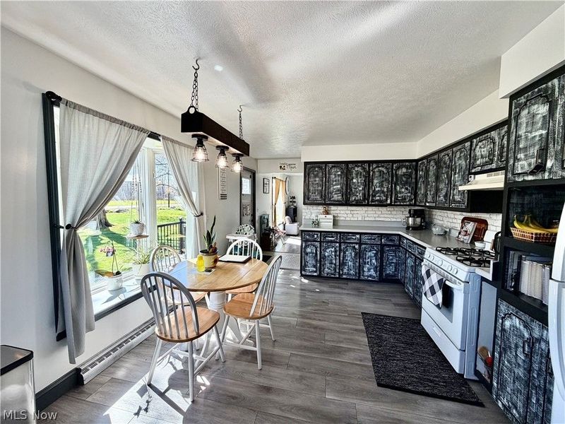 15131 Tavern Road, Burton, OH 44021 Photo 4