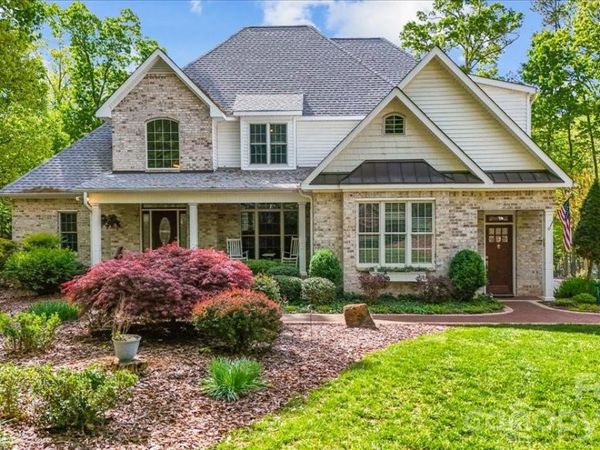 135 Harbor Drive W, Lexington, NC 27292