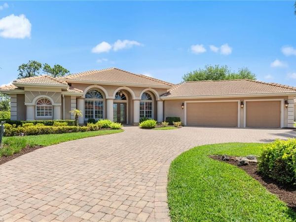 20301 Leopard LN, ESTERO, FL 33928