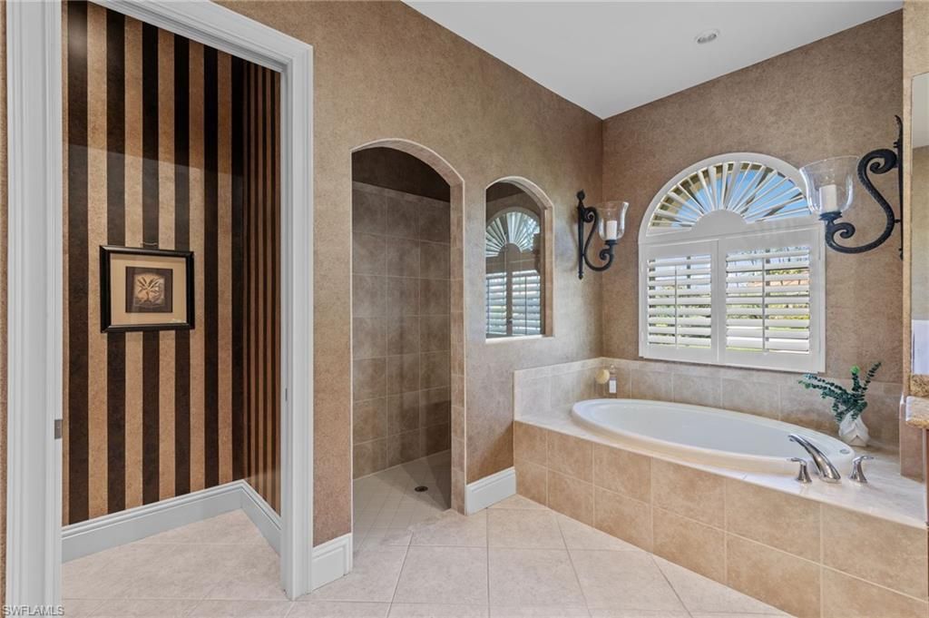 20301 Leopard Ln, Estero, FL 33928 Photo