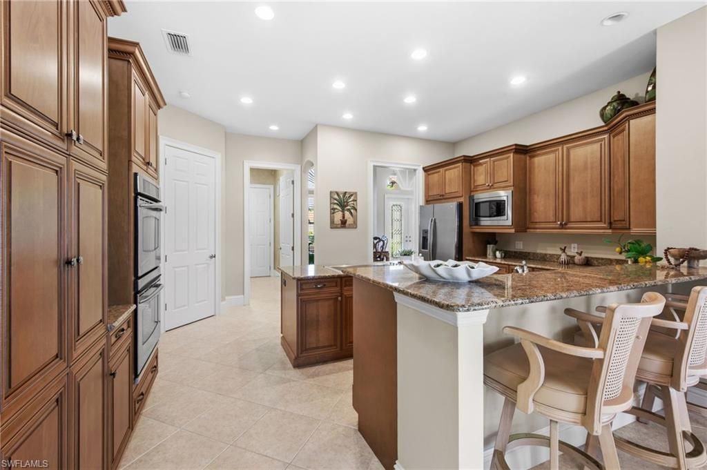 20301 Leopard Ln, Estero, FL 33928 Photo