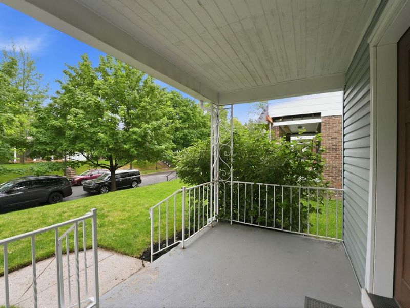 796 Gladden Road, Columbus, OH 43212 Photo 6