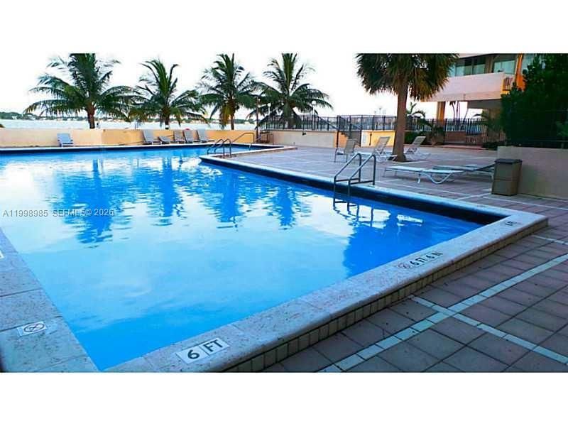 7545 E Treasure Dr, Unit 9K, North Bay Village, FL 33141 Photo