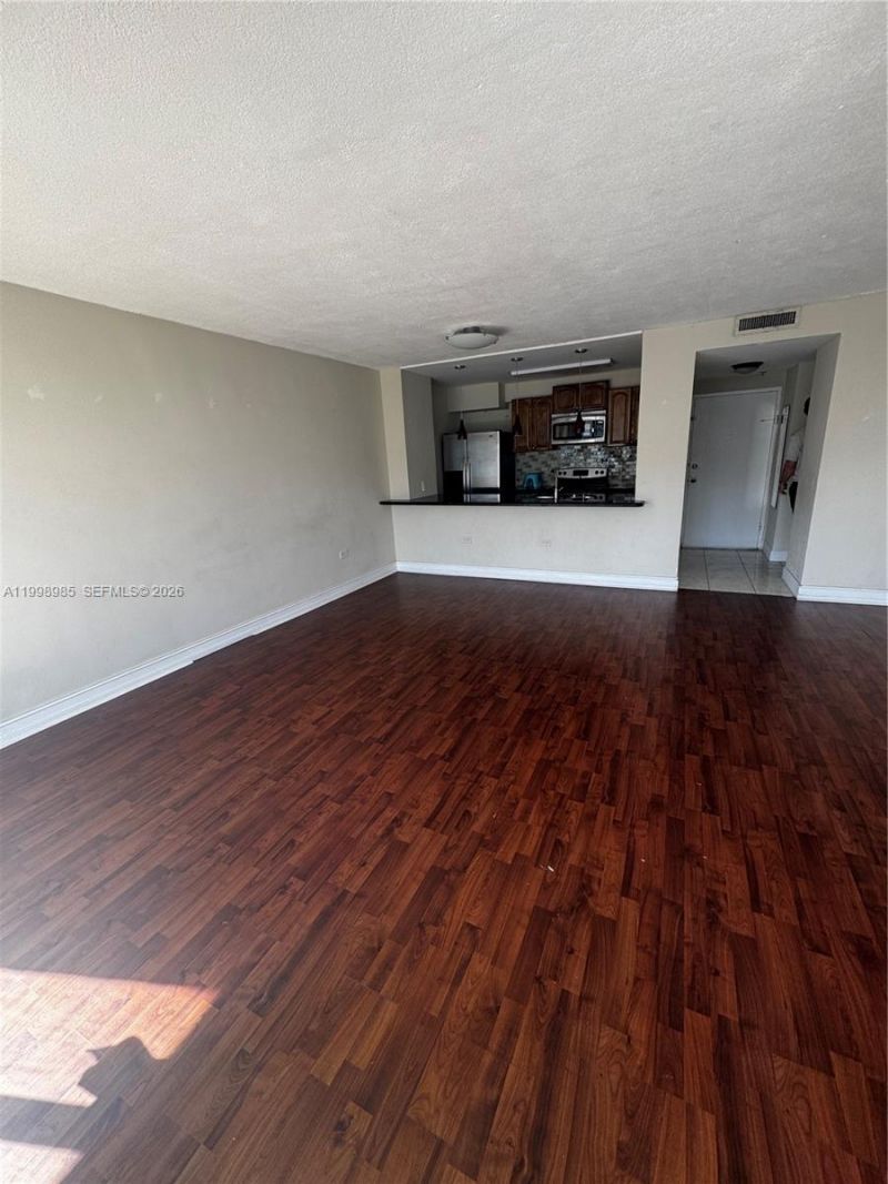 7545 E Treasure Dr, Unit 9K, North Bay Village, FL 33141 Photo