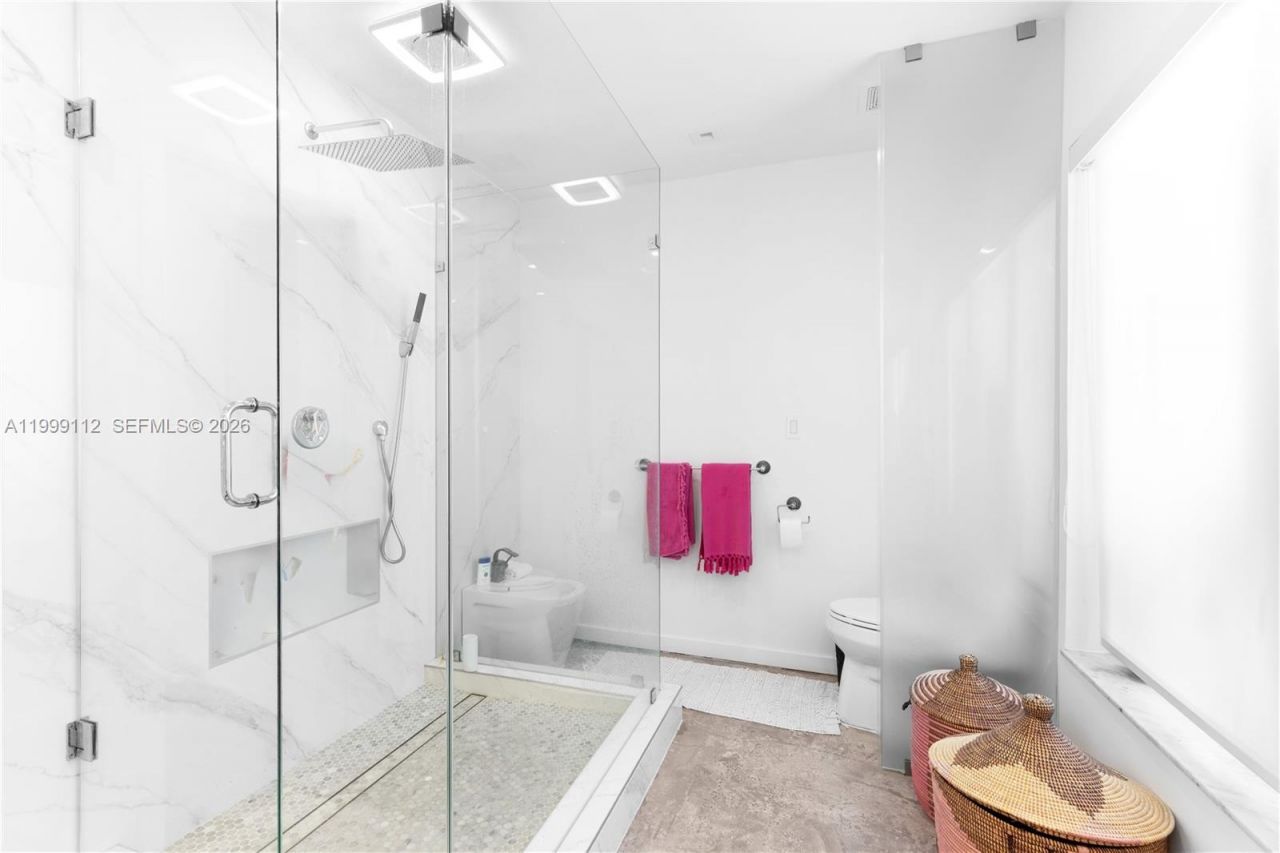 524 Warren Ln, Key Biscayne, FL 33149 Photo