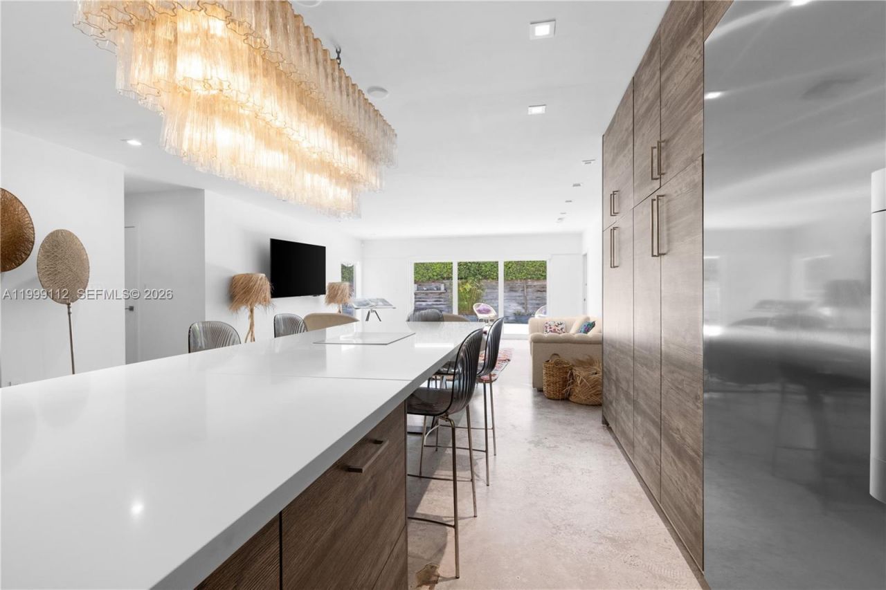 524 Warren Ln, Key Biscayne, FL 33149 Photo