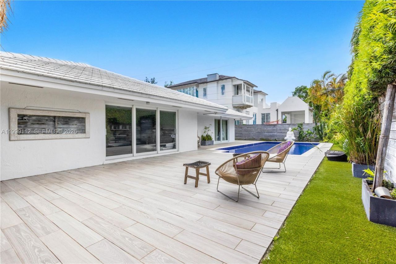 524 Warren Ln, Key Biscayne, FL 33149 Photo