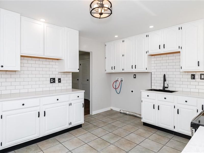 883 Omard Drive, Xenia, OH 45385 Photo 3