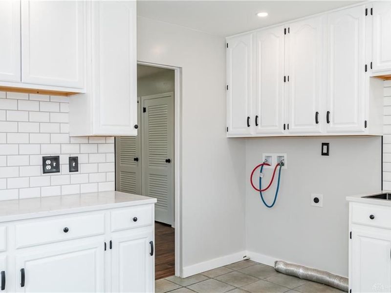 883 Omard Drive, Xenia, OH 45385 Photo 6